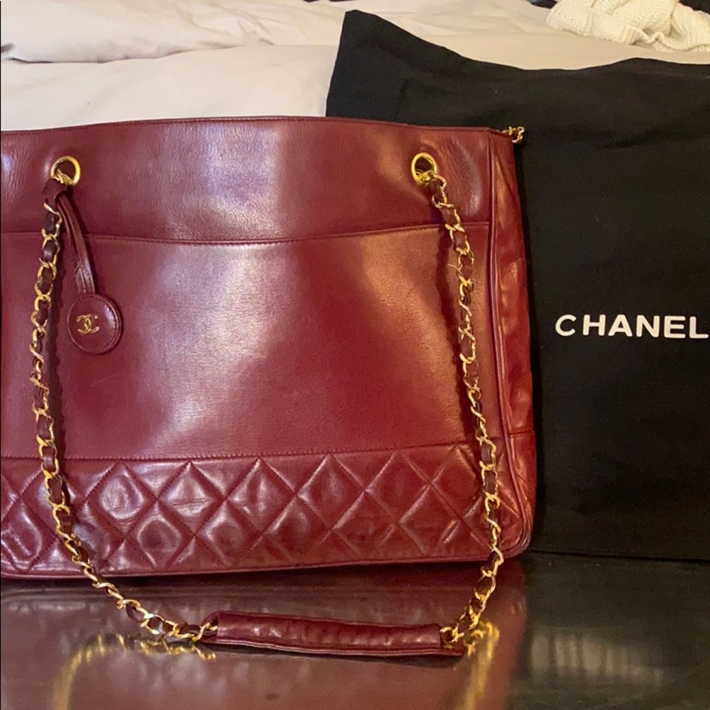 Vintage Bordeaux Chanel Shoulder Bag